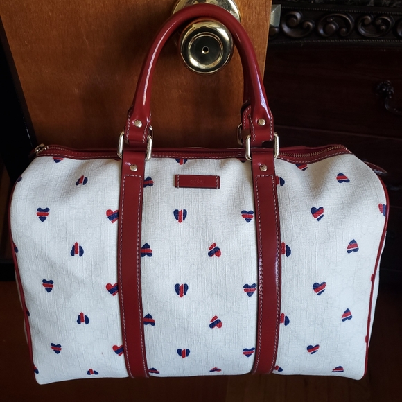 Gucci Handbags - GUCCI♥️💙AUTHENTIC  BOSTON JOY  HEART SATCHEL